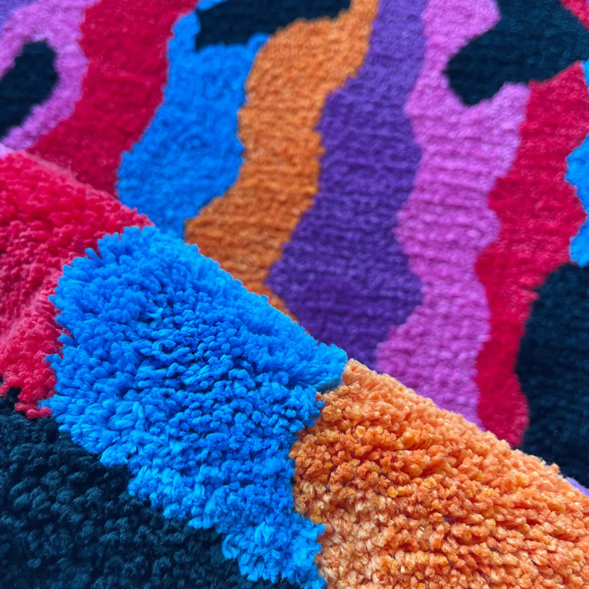 Twisted Smiling Tufted Rug